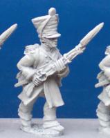 FN19 Fusilier (1812-1815) - Advancing Greatcoat, Weatherproof Shako (1 Figure)