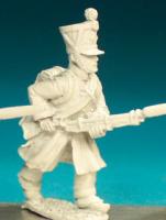 FN218 Fusilier - Greatcoat Pre 1812 - Advancing, Low Porte, Shako (1 Figure)