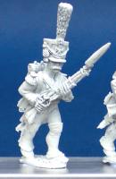 FN390 Fusilier Grenadier - In Full Dress - Advancing, High Porte (1 Figure)