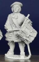 LS90 Scots Drummer (Wearing Bonnet) - Standing Playing (1 Figure)