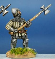 HW48 Dismounted Man At Arms - Standing With Poleaxe - Aketon & Bascinet (1 figure)