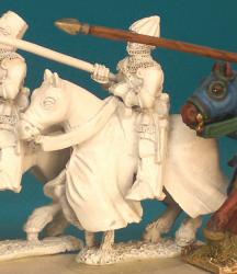 HWC2 Mounted Man At Arms - Lance Forward - Cyclas Surcoat And Ornate Basinet (1 figure)