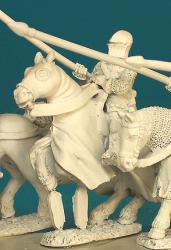 HWC5 Mounted Man At Arms - Lance Forward - Short Surcoat And Visored Basinet (1 Figure)