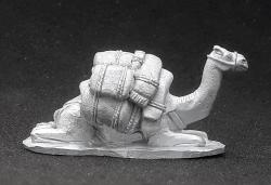 LIV14 Kneeling Camel (1 figure) Baggage