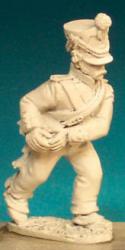 SNA14 Gunner In Shako - Post 1812 - Gunner Advancing With Charge Bag (1 figure)