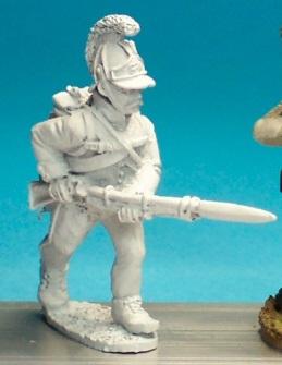 AN36 Hungarian Fusilier - In Helmet - Advancing, Low Porte (1 Figure)