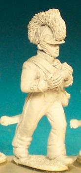 BNA18 Royal Horse Artillery - Gunner Carrying Round (1 Figure)