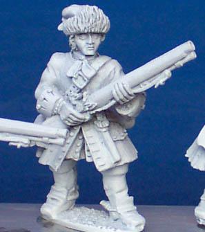 BSC22 Dragoon Trooper In Fur Cap, Standing At Ready (1 Figure)