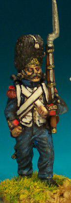 FN101 Grenadier - Standing Shouldered Musket - In Campaign Dress And Bearskin (1 Figure)