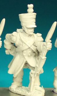FN268 Voltigeur / Grenadier - Greatcoat Pre 1812 - Loading, Weatherproof Shako (1 Figure)