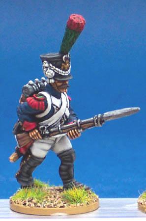 FN402 Fusilier Chasseur - In Full Dress - Advancing, Low Porte (1 Figure)