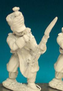 FN47 Voltigeur (1812-1815) - Biting Cartridge, Greatcoat, Weatherproof Shako (1 Figure)