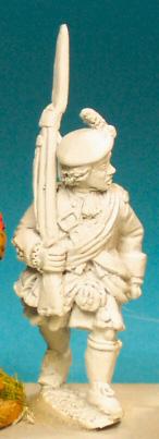 GA24 Officer Marching. With Fusil (1 Figure)