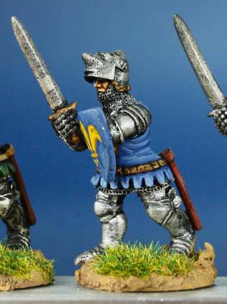 HW38 Dismounted Man At Arms - Advancing With Sword And Shield - Jupon & Houndskull Visor (Up) (1 figure)
