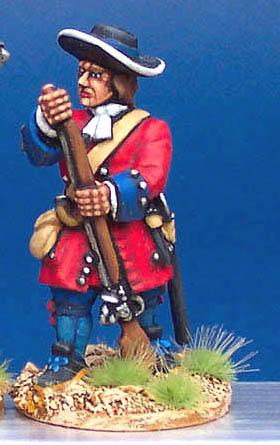 LS6 Flintlock Musketeer - Loading Musket (1 Figure)