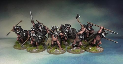 SDVR08a Dvergr Berserkers / Hunters In Wolf Skins (Warriors) (8 Figures)
