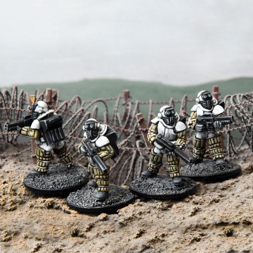 SciFi08 Corporation Commando (4 figures)