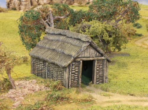 REN042 Wattle/Timber Outbuilding (plastic Kit)